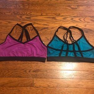 2 Nike sports bras size L